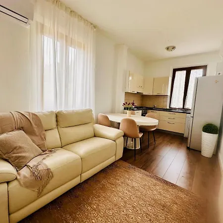 Cozy House Apartment
